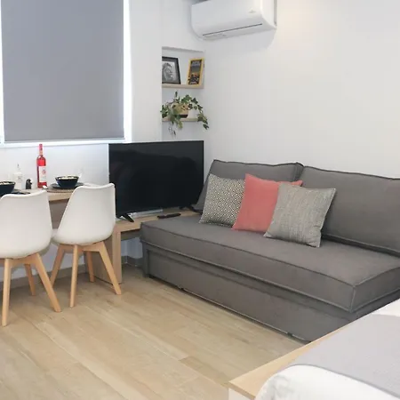 Downtown Thessaloniki Deluxe - Ote Tower Home